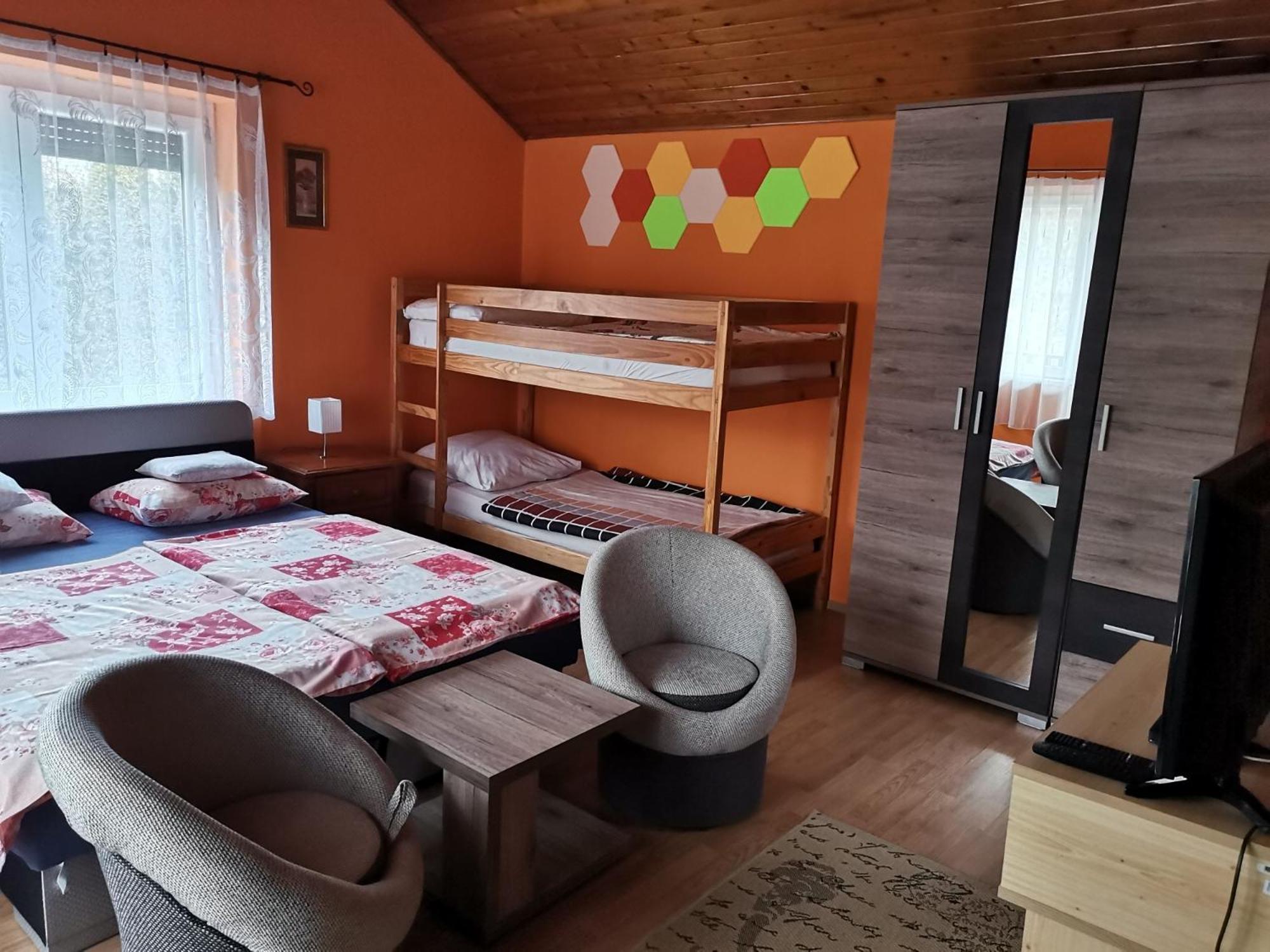 Fenyo Vendeghaz Hotel Parádsasvár Eksteriør billede