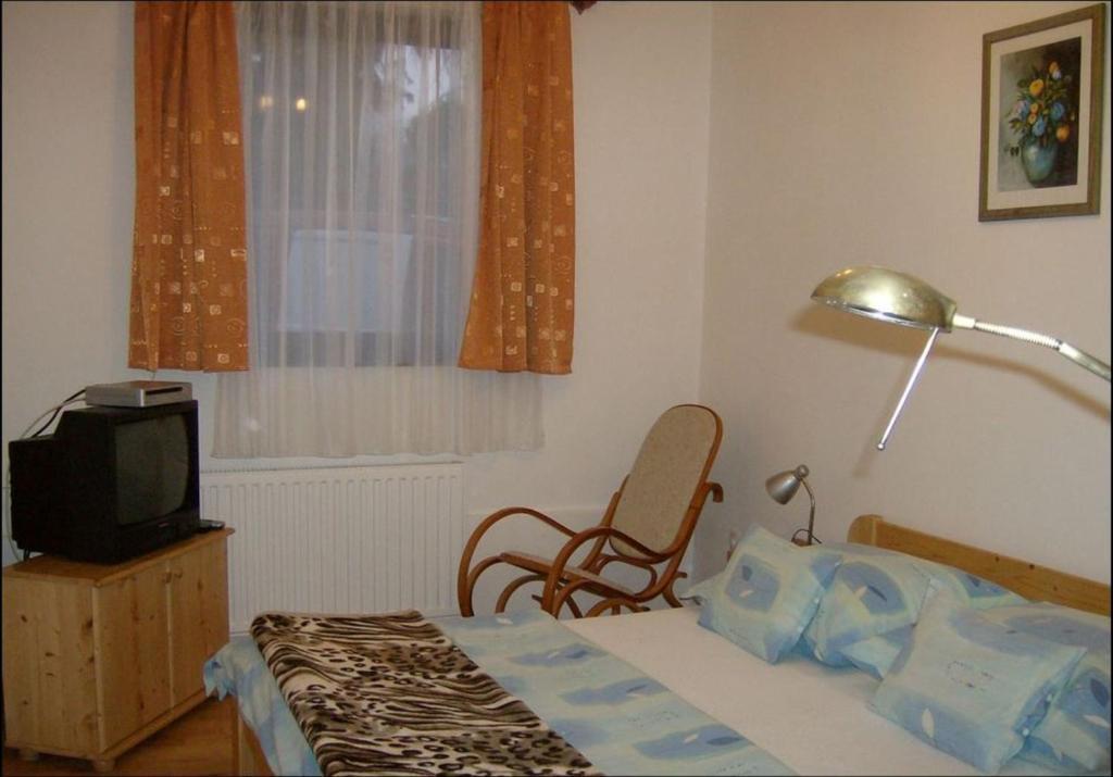 Fenyo Vendeghaz Hotel Parádsasvár Værelse billede